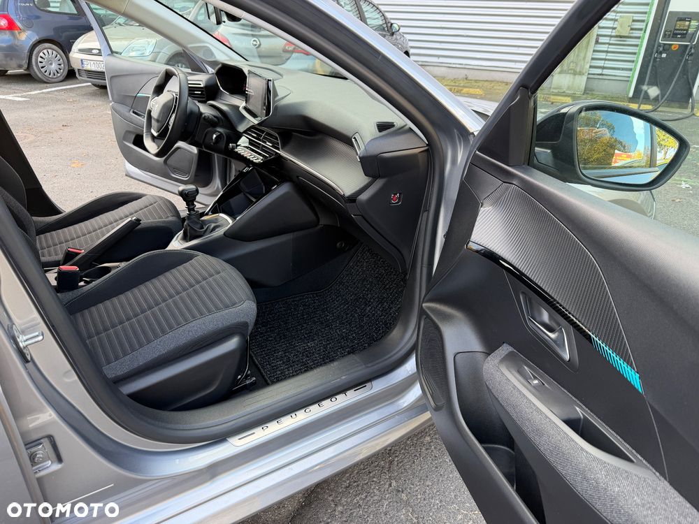Peugeot 208 PureTech 100 Style - 32