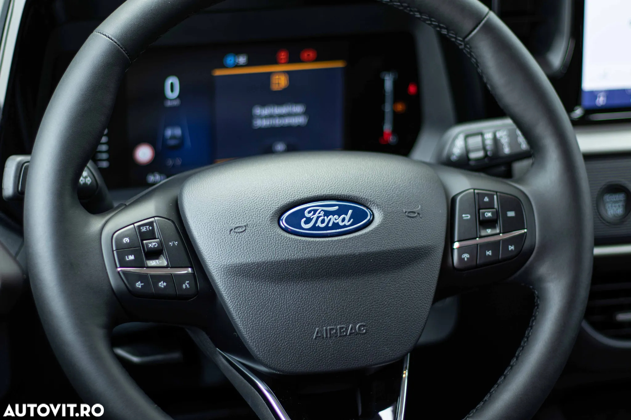 Ford Tourneo Courier 1.0 EcoBoost Titanium - 17