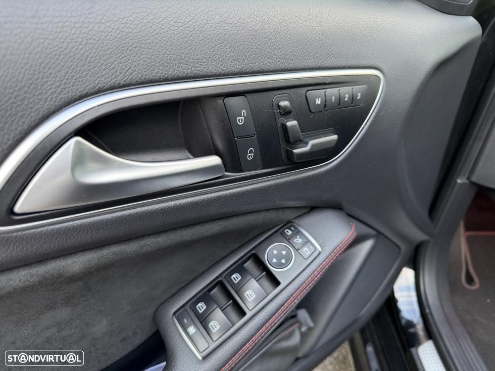 Mercedes-Benz A 45 AMG 4Matic Speedshift 7G-DCT Edition 1 - 17