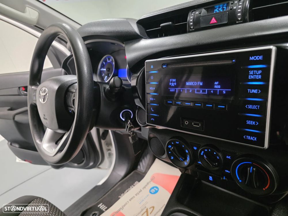 Toyota HILUX  2.4 D-4D 2WD CD - 48