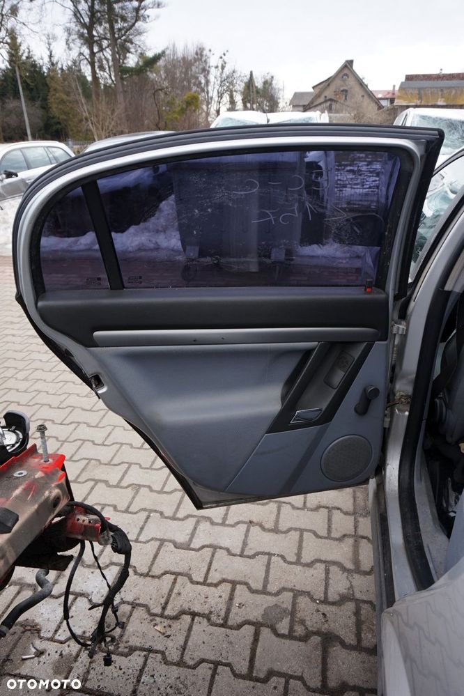 DRZWI TYLNE LEWE VECTRA C SEDAN Z157  SREBRNY OPEL 2002-2005 - 8