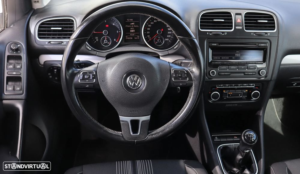 VW Golf 1.6 TDi DPF BlueMotion MATCH - 22