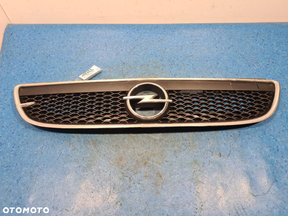 OPEL ZAFIRA  A ATRAPA / GRILL OPC - 1