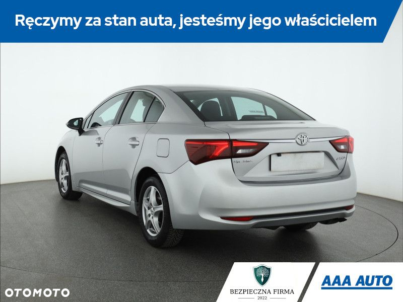 Toyota Avensis - 5