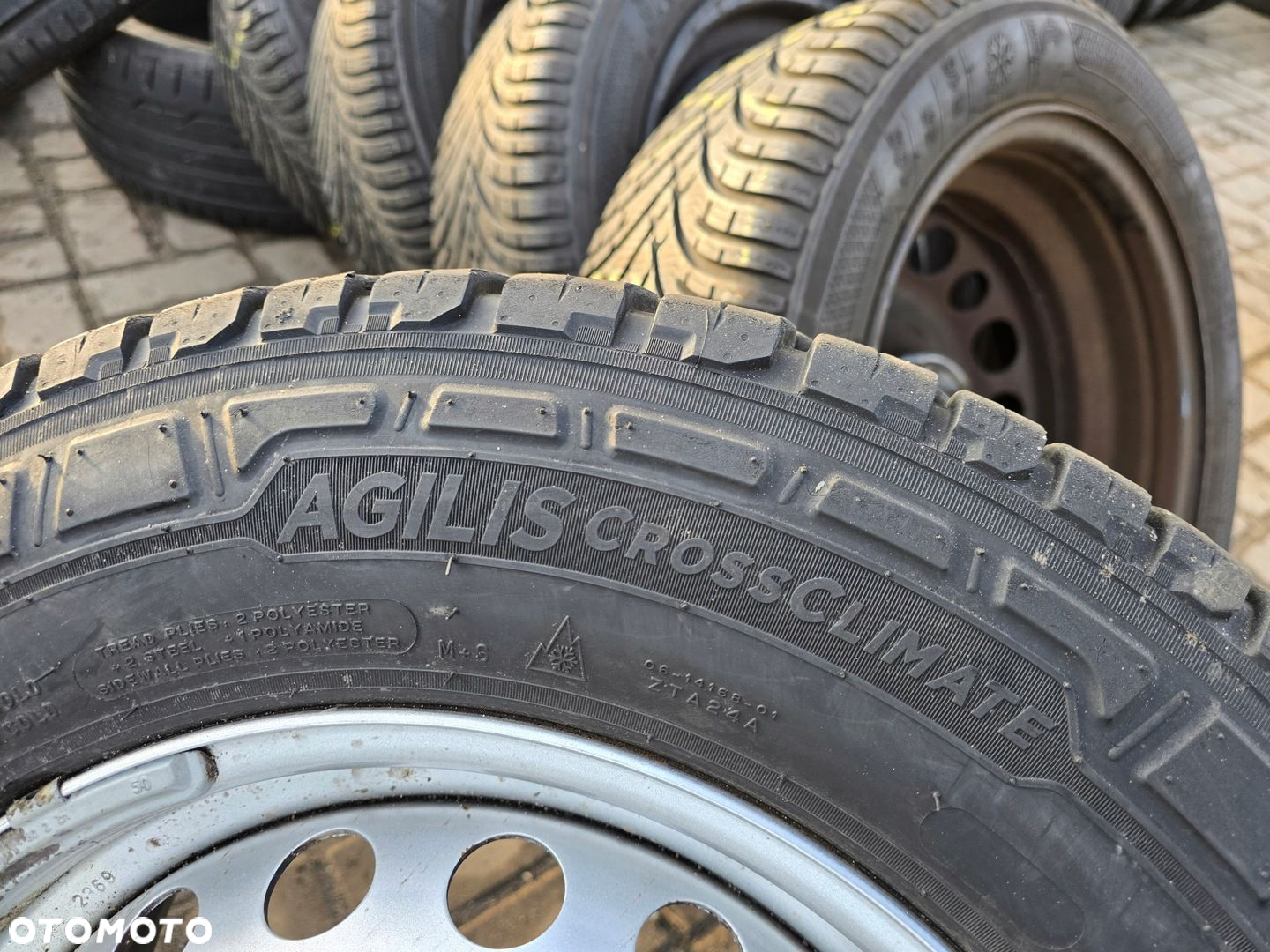 MICHELIN AGILIS CROSSCLIMATE 215/65R15C 104/102T 8mm 4X 21R - 6