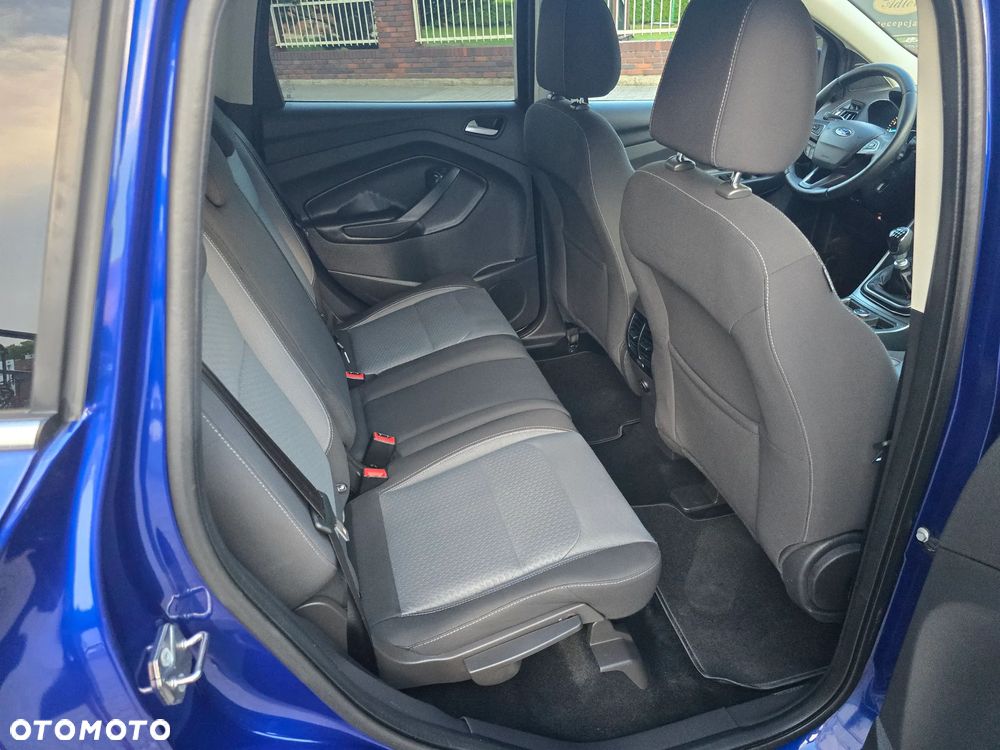 Ford Kuga 1.5 EcoBoost 2x4 Titanium - 17