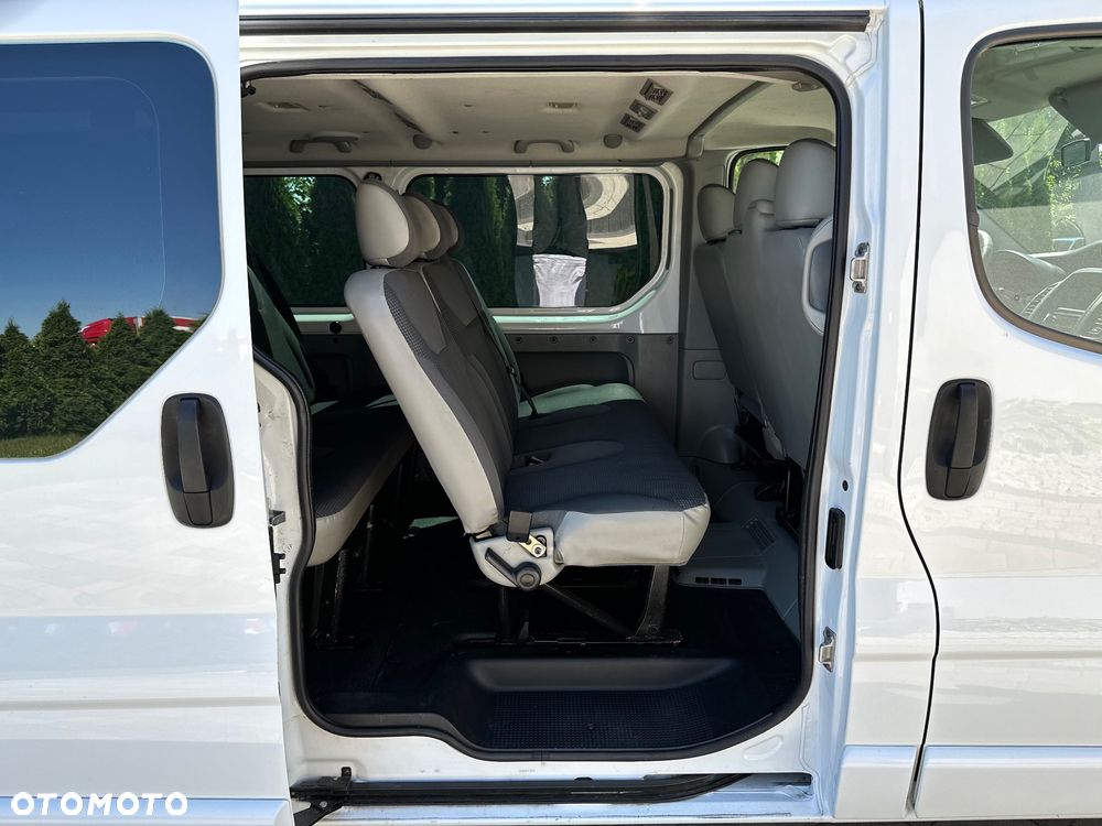 Renault Trafic - 16