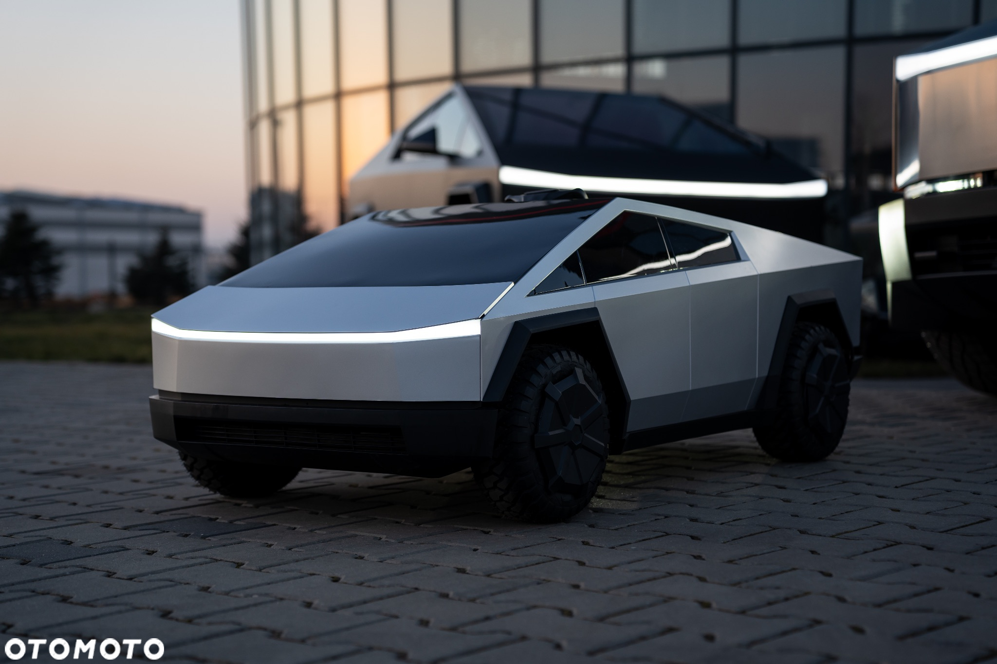 Tesla Cybertruck - 8