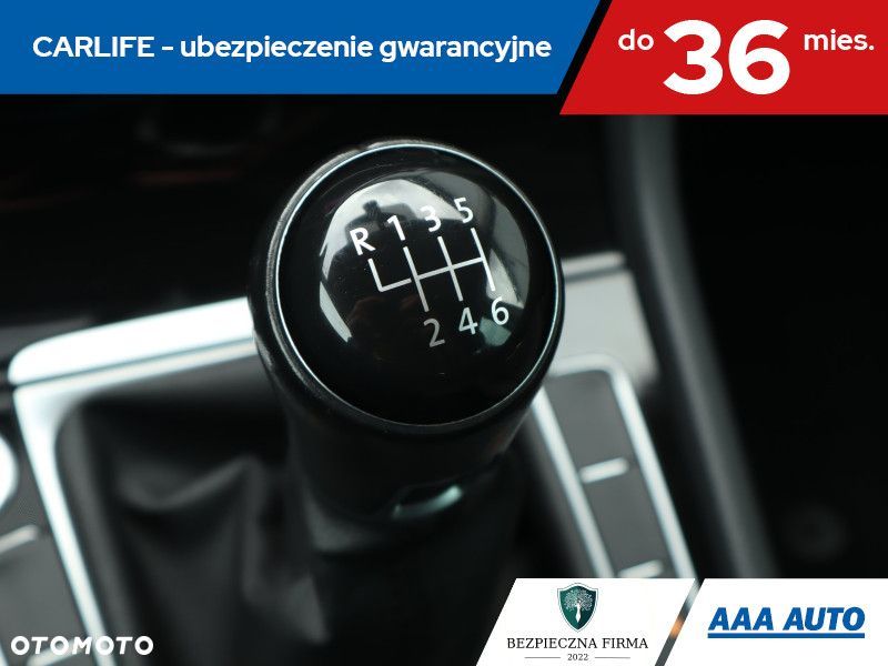 Volkswagen Golf - 18