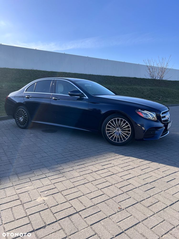 Mercedes-Benz Klasa E - 9