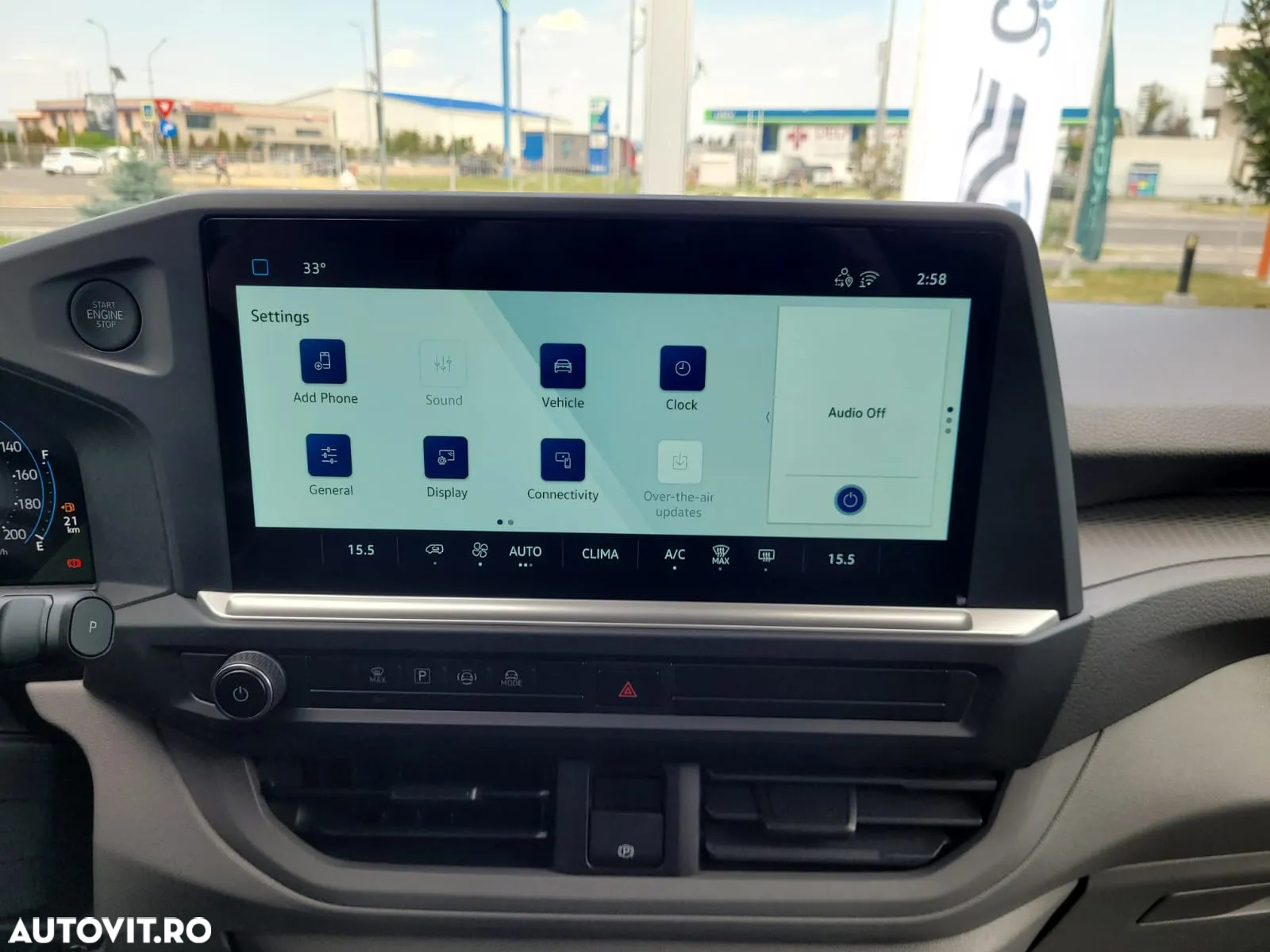 Volkswagen Caravelle - 14