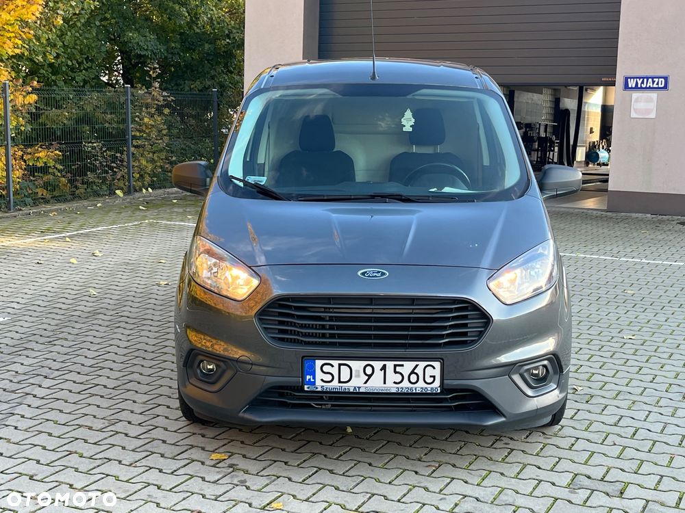 Ford Transit Courier - 2