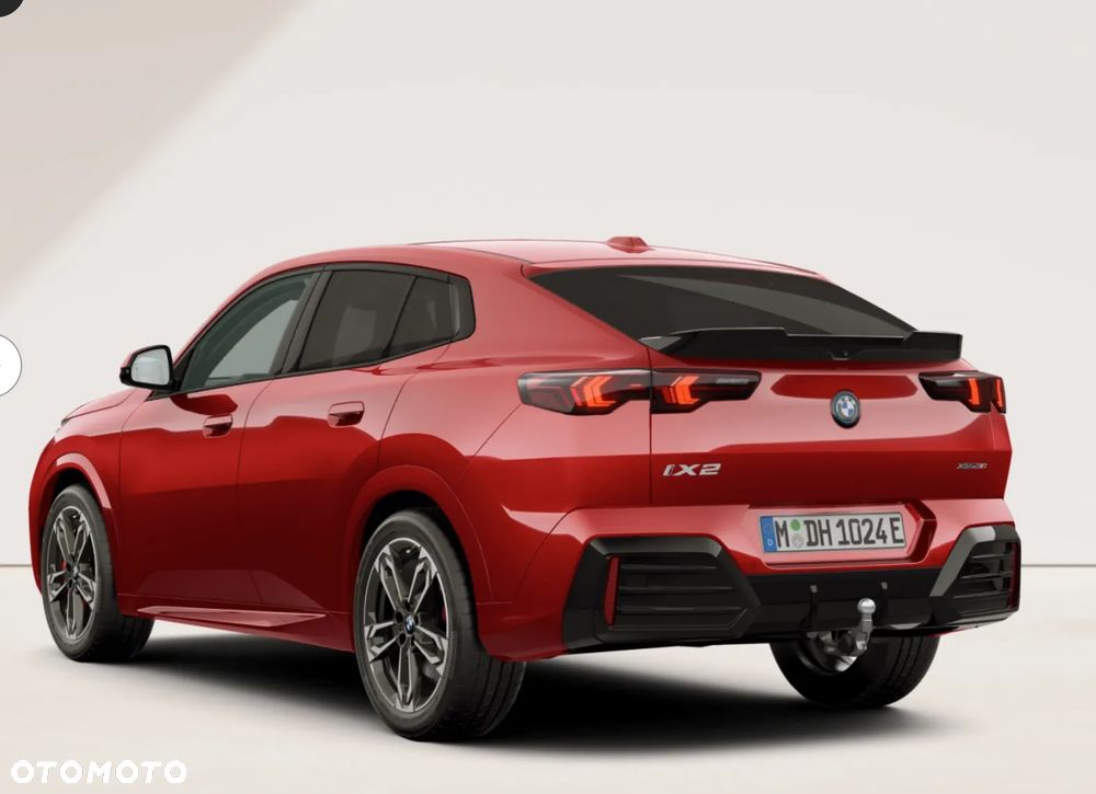 BMW iX2 xDrive30 66.5kWh M Sport - 3