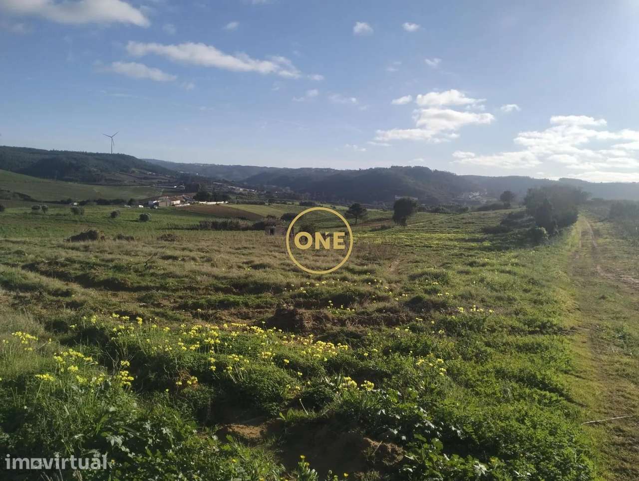 Terreno Rústico com 18.374 m² no Casal das Marreiras, Encarnação - Grande imagem: 2/10