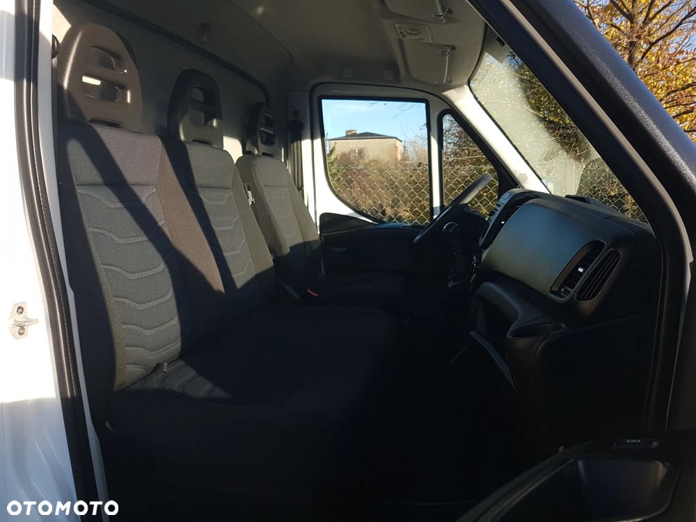 Iveco DAILY 6EP CHŁODNIA MROŹNIA IZOTERMA AGREGAT THERMO KING V-200 MAX GRZANIE 3,41x2,09x2,10 - 9