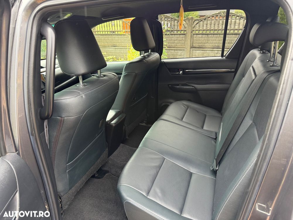 Toyota Hilux 4x4 Double Cab A/T cu Safety Sense Style - 2