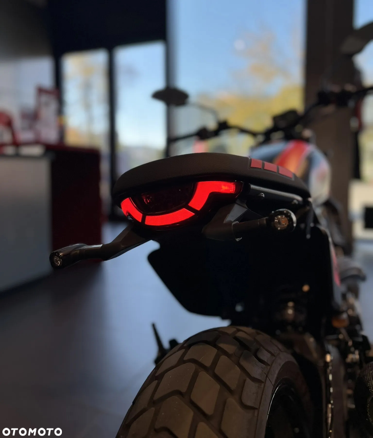 Ducati Scrambler - 9