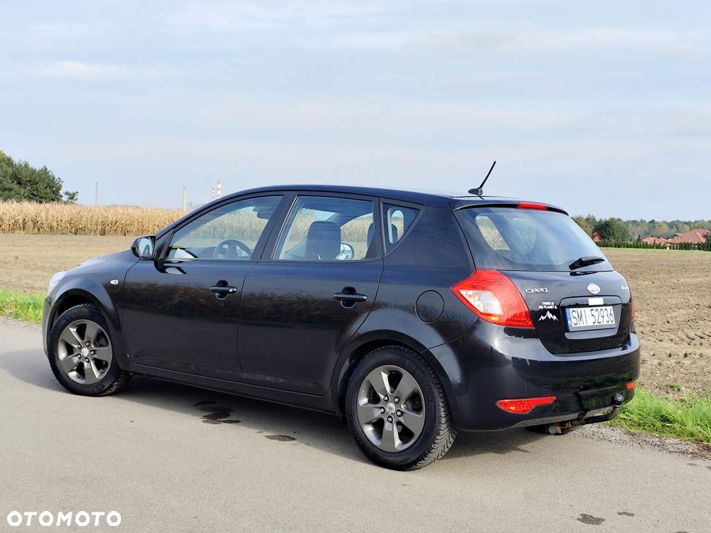 Kia Ceed 1.4 CVVT Attract - 18
