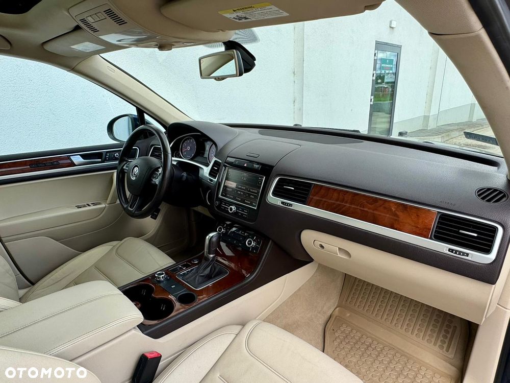 Volkswagen Touareg - 9