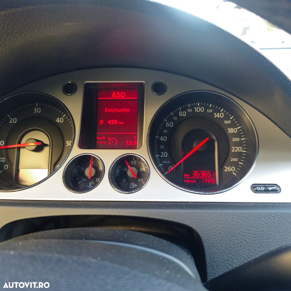 Volkswagen Passat 1.9 TDI DPF Comfortline - 12