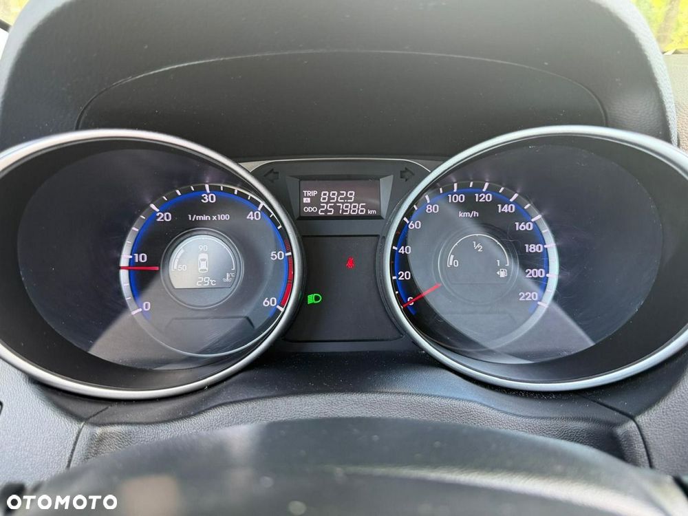 Hyundai ix35 - 8