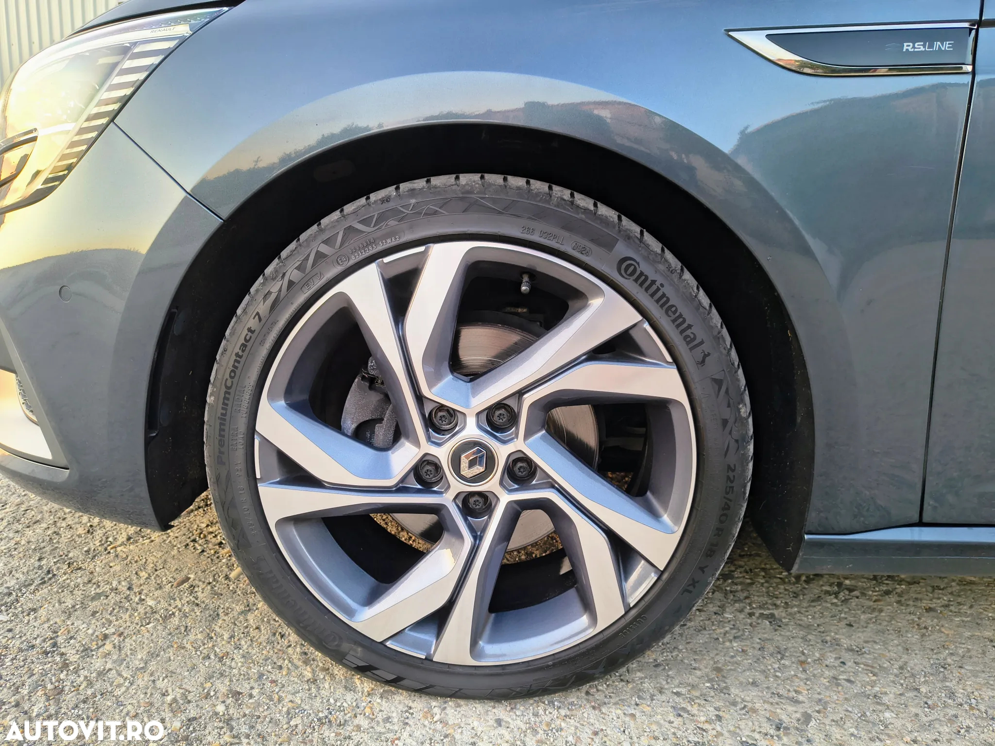Renault Megane Grandtour E-TECH Plug-in 160 R.S. LINE - 29
