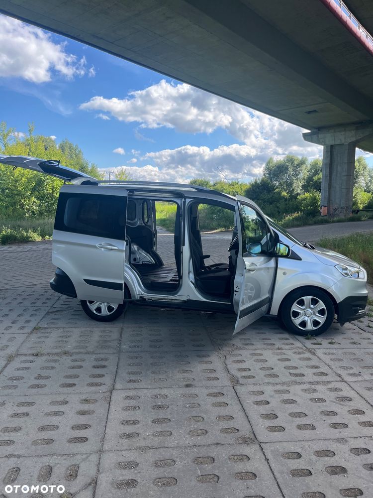 Ford Transit courier - 26