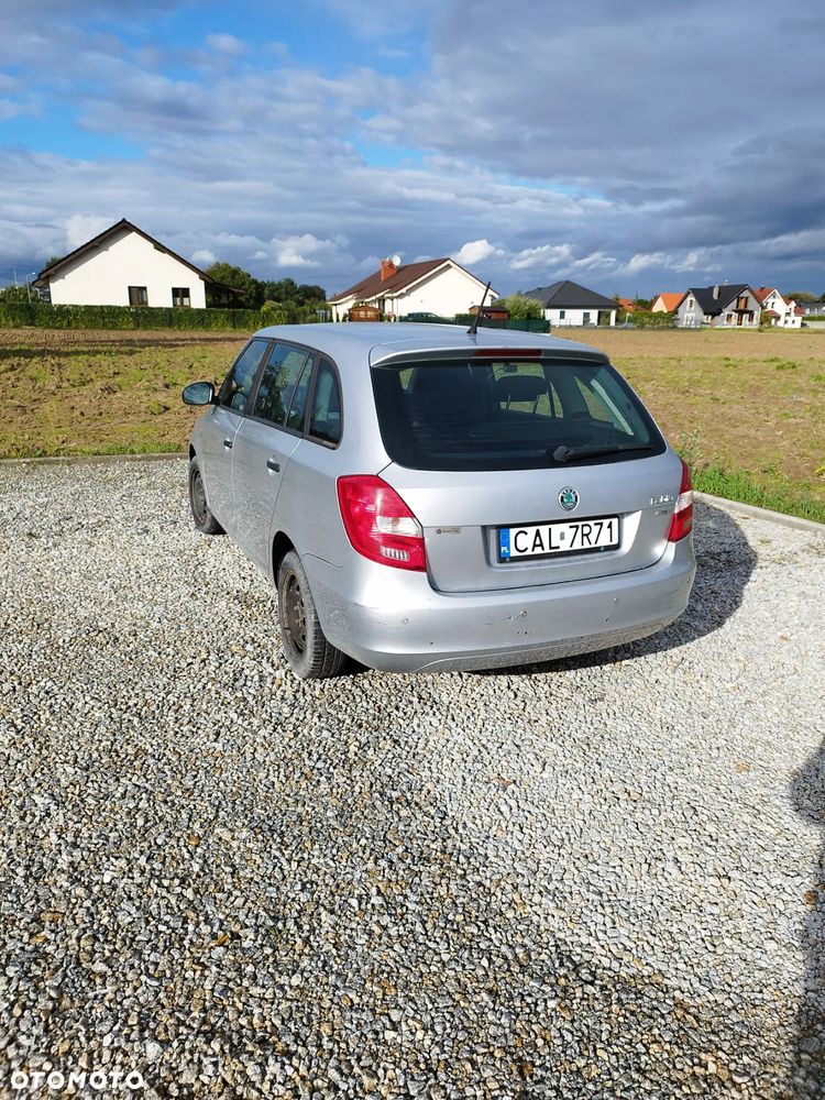 Skoda Fabia - 4