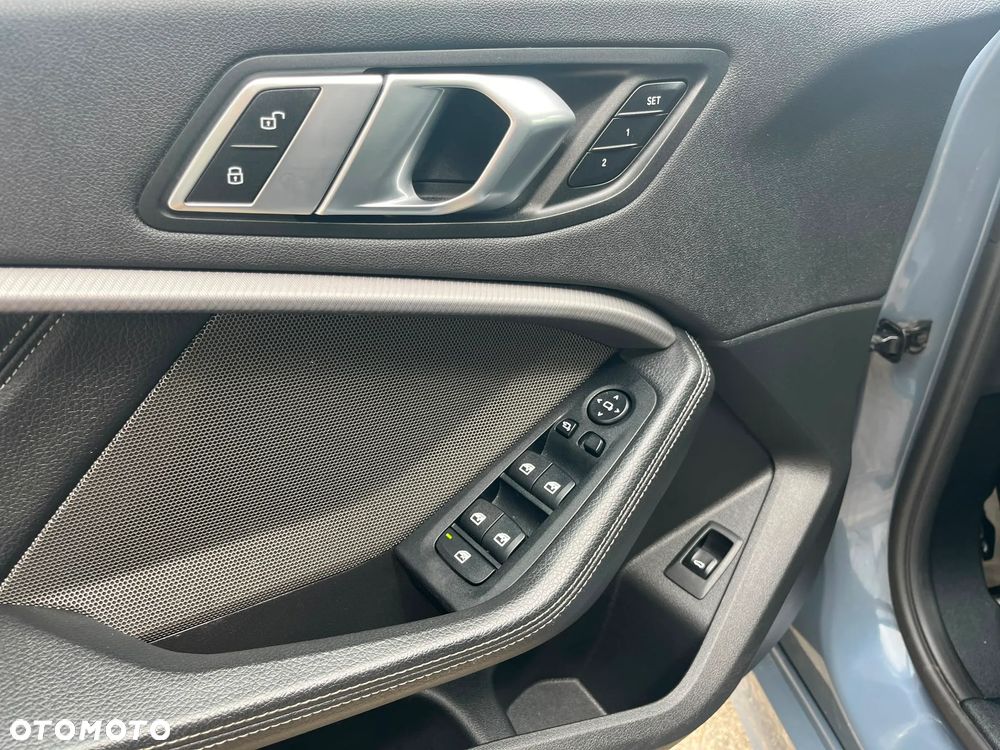 BMW Seria 1 118i M Sport - 29