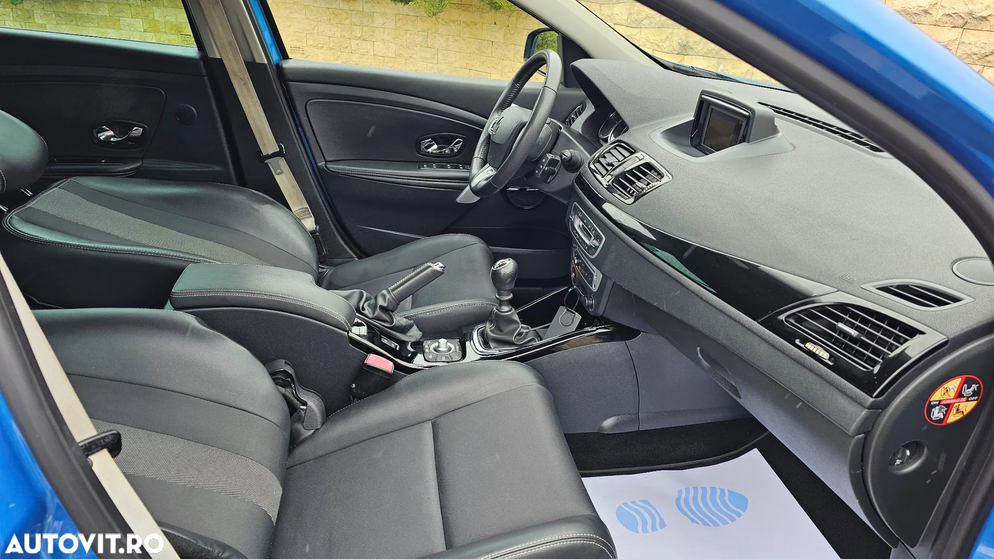 Renault Megane Grandtour ENERGY TCe 115 Start & Stopp Bose Edition - 11