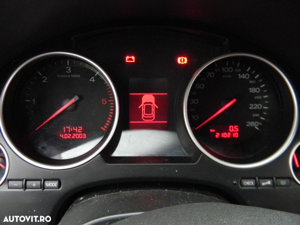 Dezmembrari  Audi A4 Cabriolet (8H, B6, B7)  2002  > 2009 2.5 TDI Mot - 10