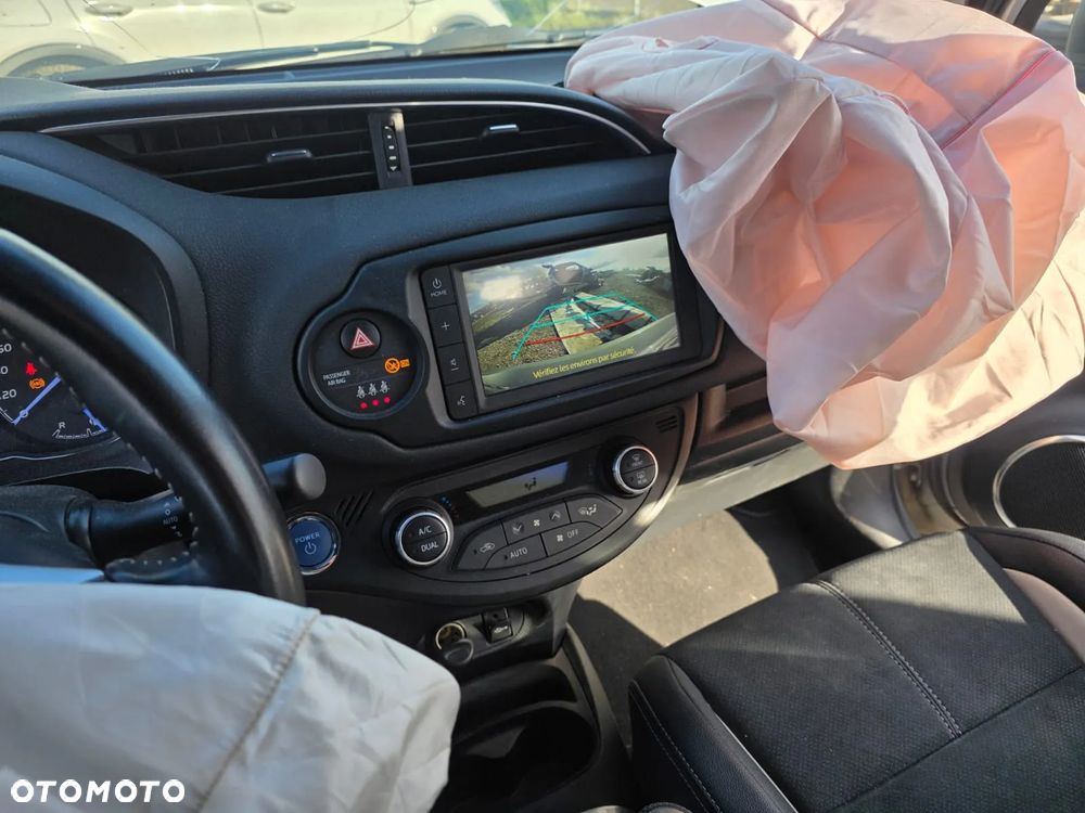 Toyota Yaris Hybrid 1.5 VVT-i GR Sport - 18