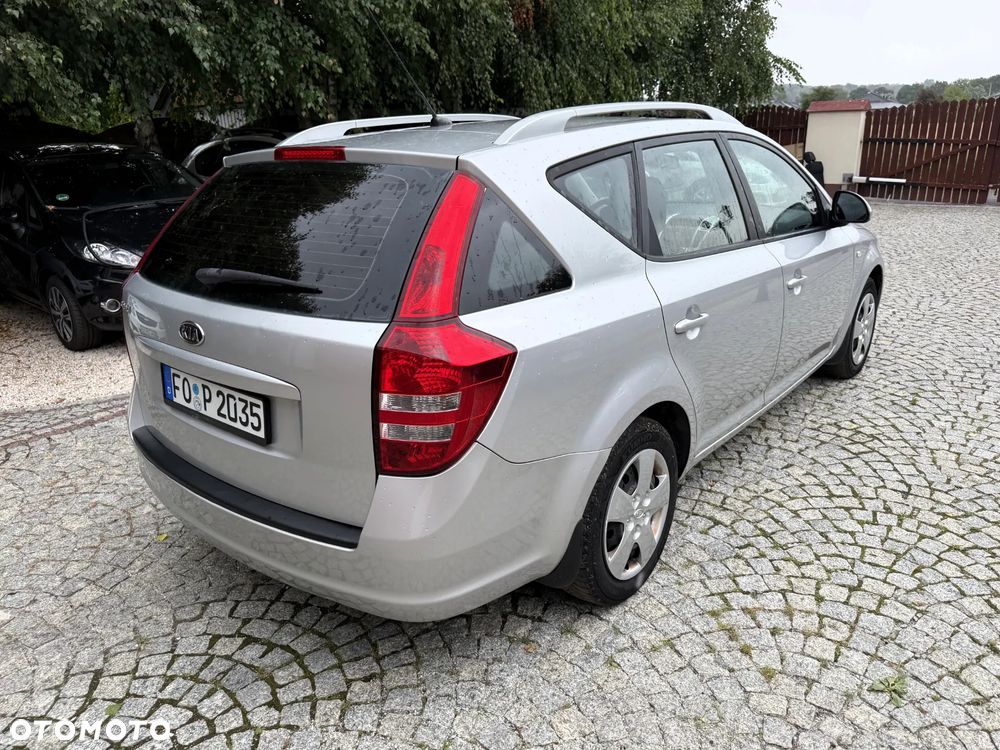 Kia Ceed 1.6 Comfort - 11
