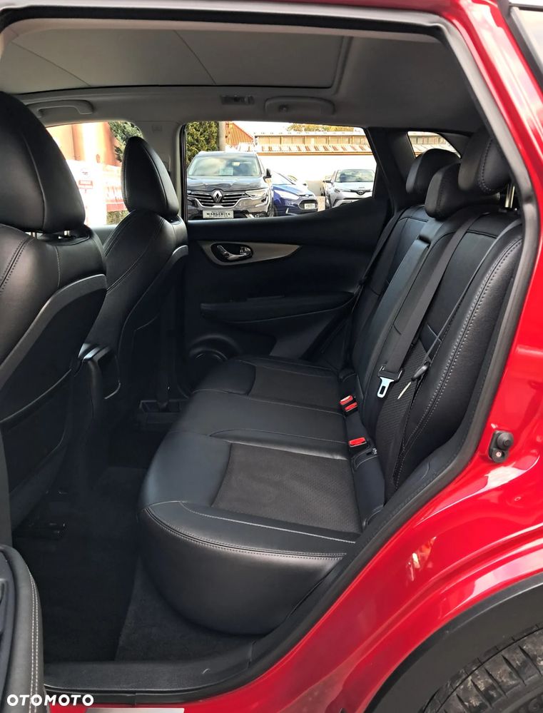 Nissan Qashqai 1.3 DIG-T TEKNA+ - 12