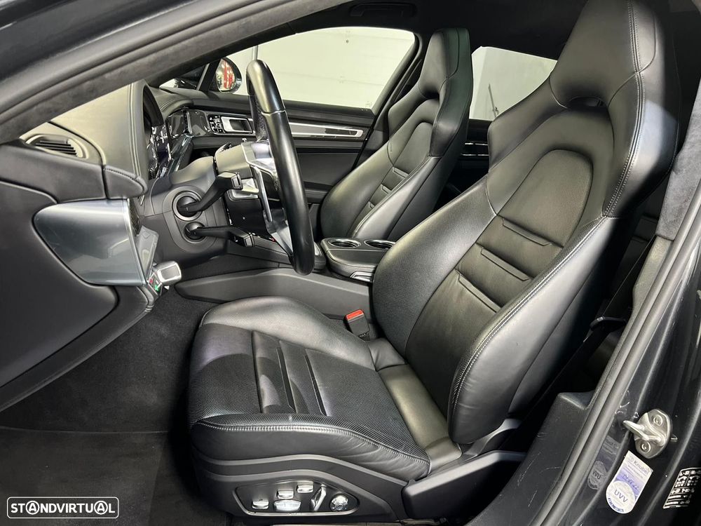 Porsche Panamera Sport Turismo 4 E-Hybrid - 6