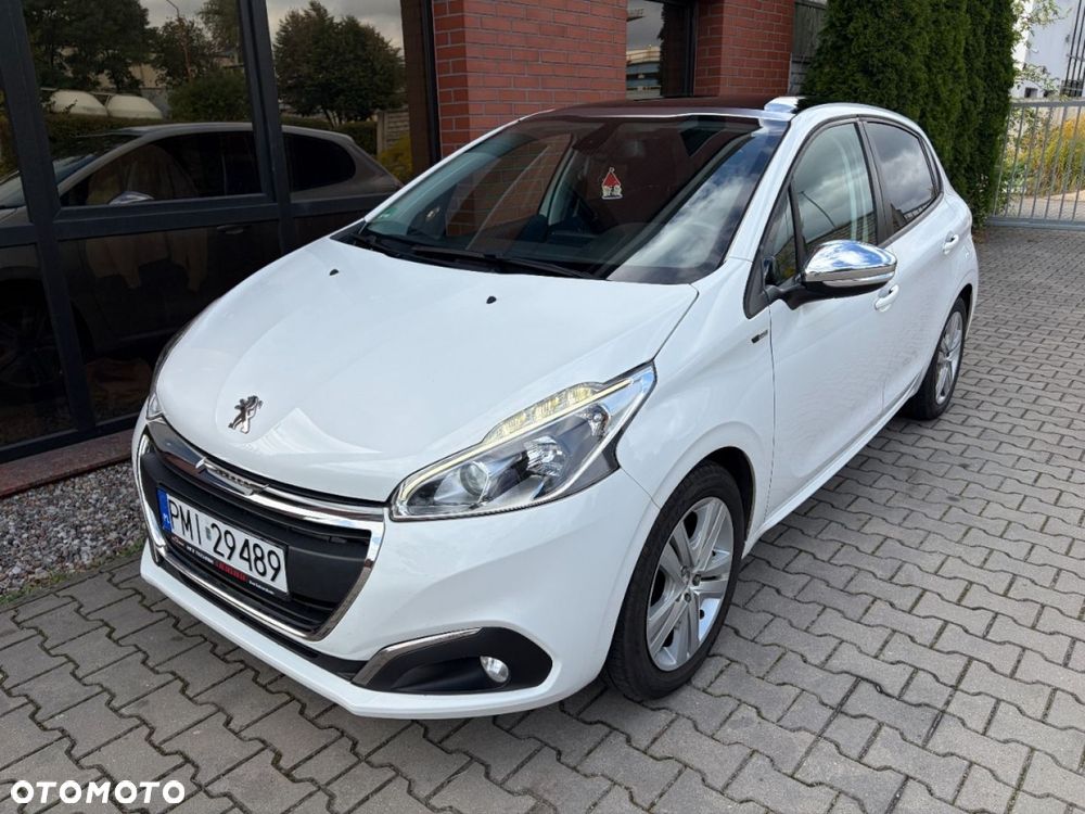 Peugeot 208 1.2 PureTech Style - 1