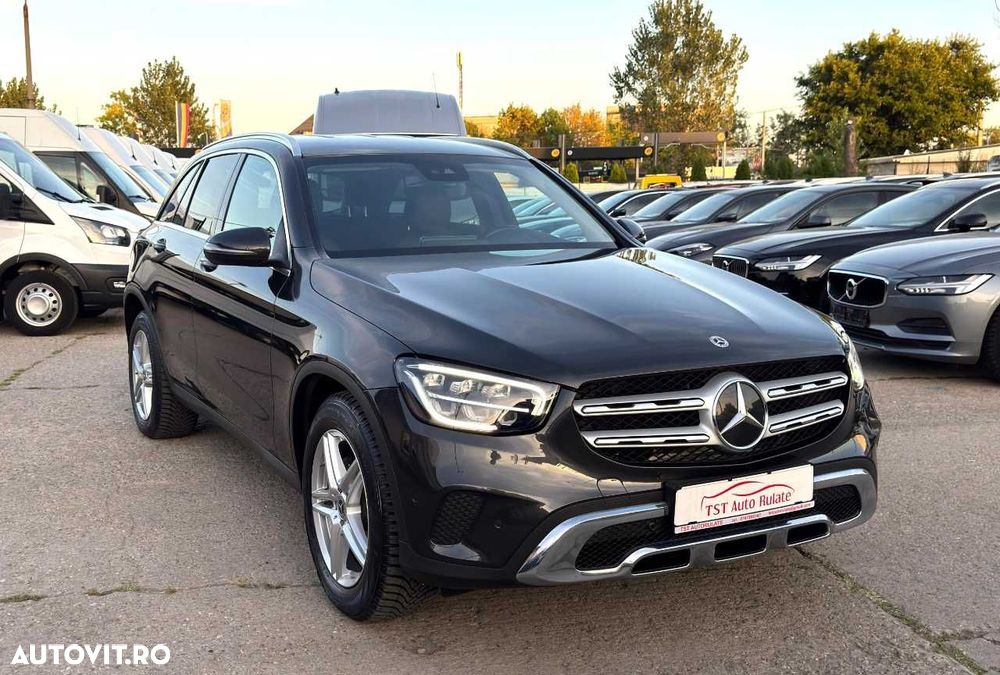 Mercedes-Benz GLC - 12