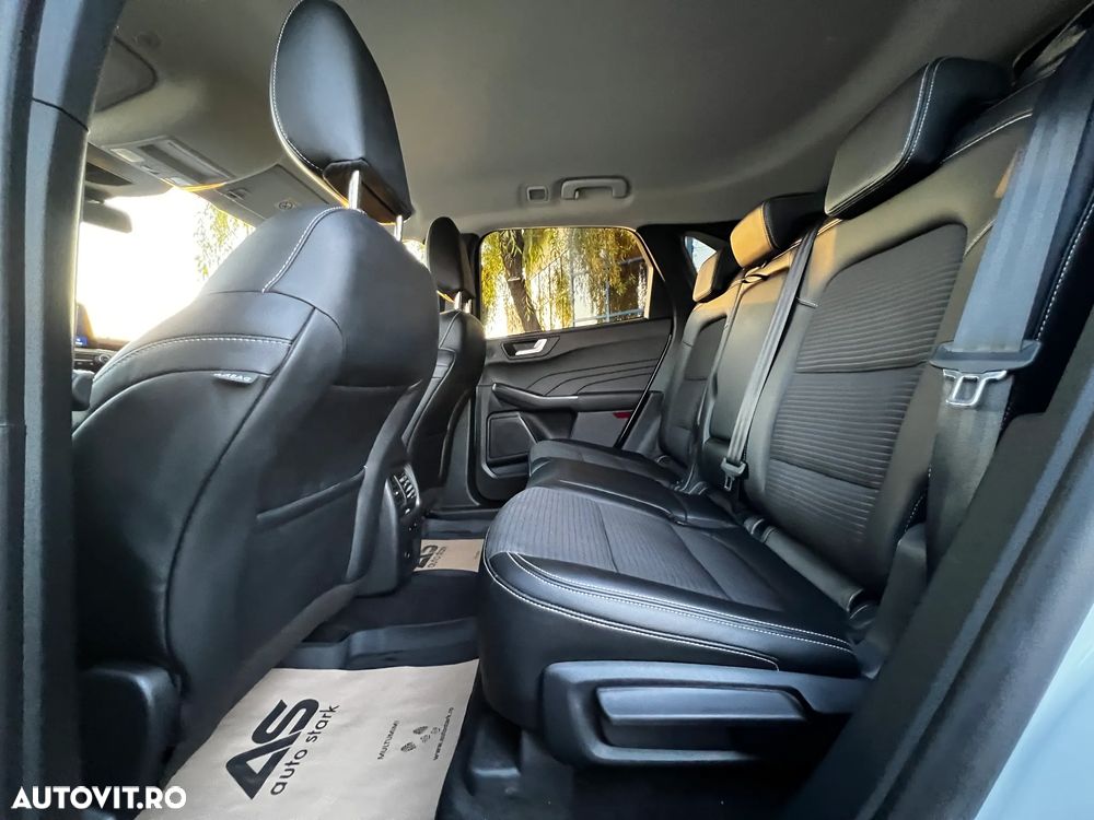 Ford Kuga 2.5 Duratec FHEV AWD Titanium - 18