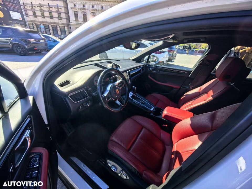 Porsche Macan - 2