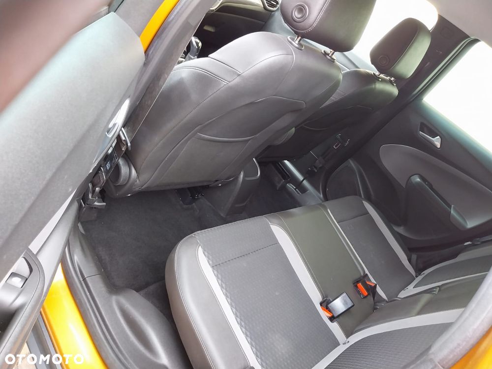 Opel Crossland X - 27