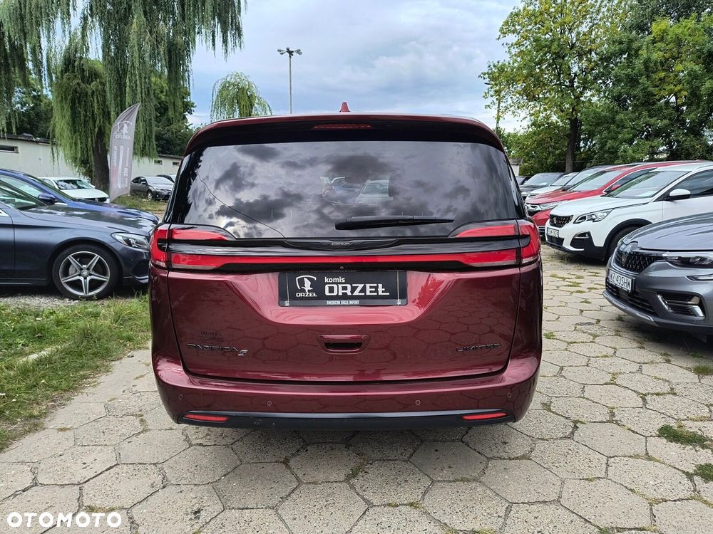 Chrysler Pacifica - 7
