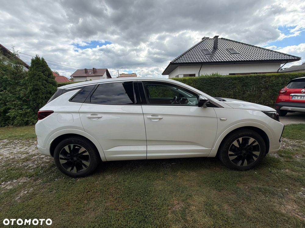 Opel Grandland X 1.2 T GPF Edition S&S - 4
