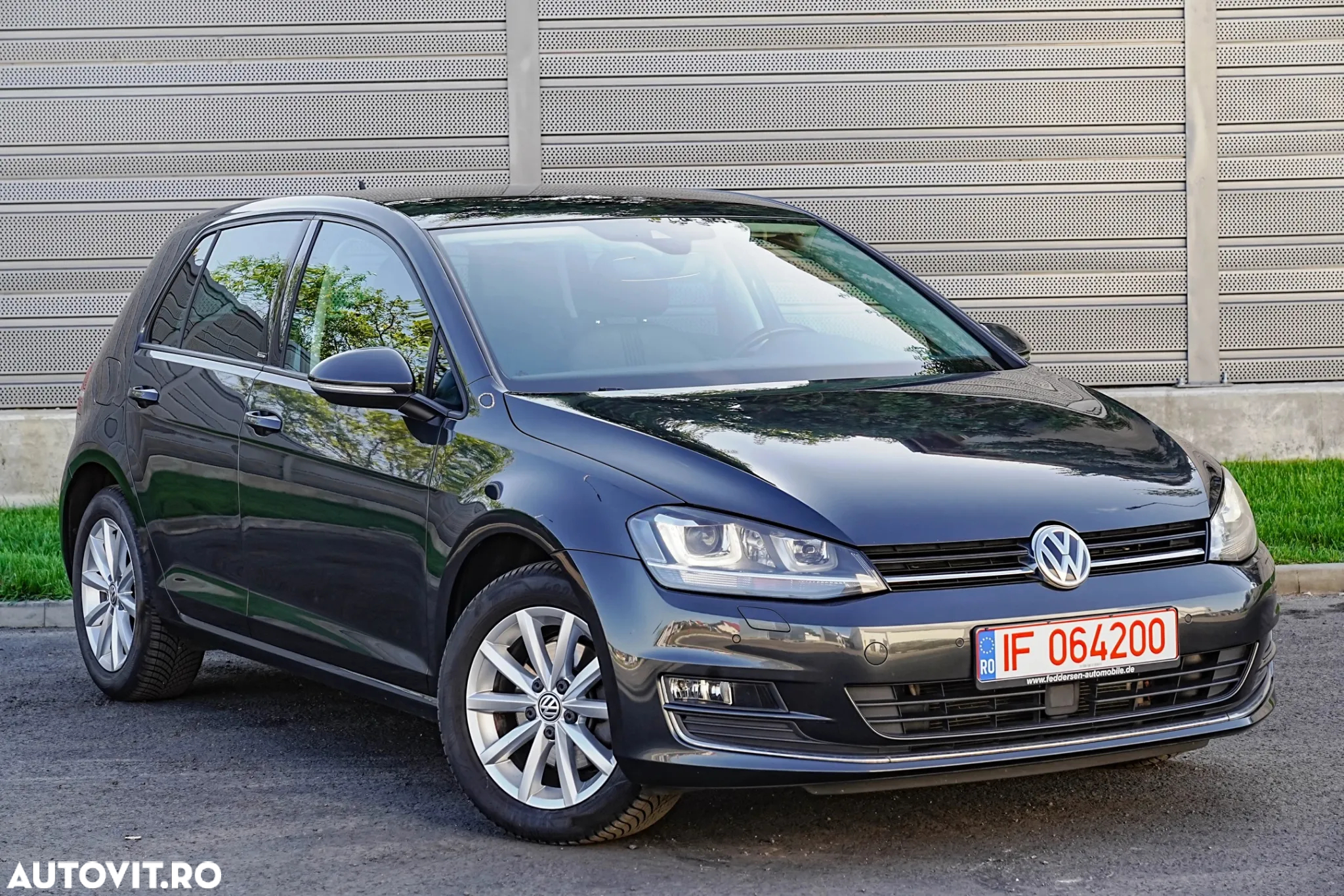 Volkswagen Golf 2.0 TDI (BlueMotion Technology) DSG Comfortline - 4