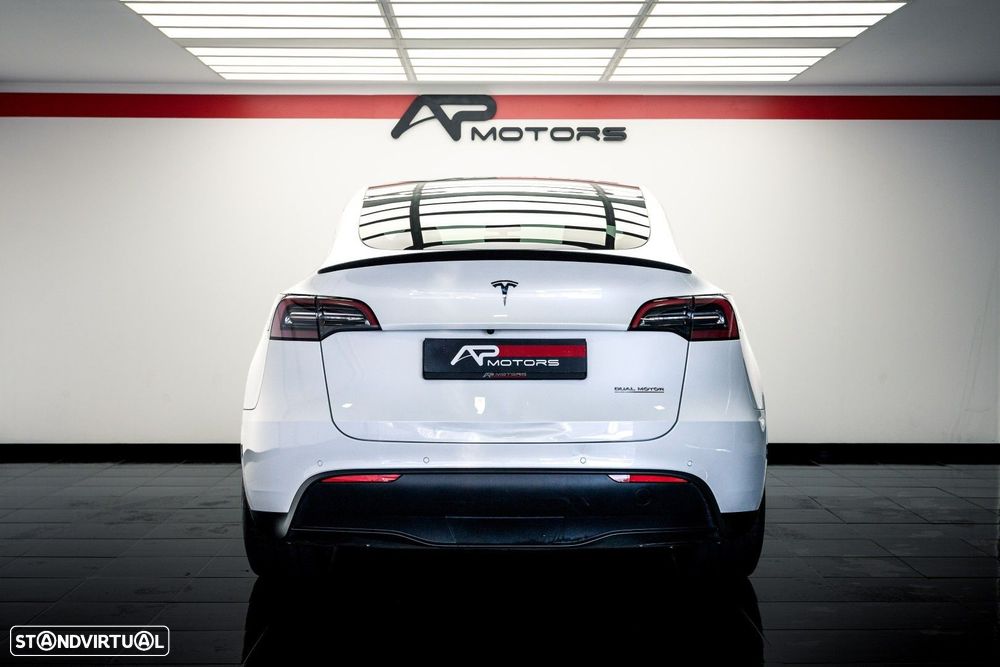 Tesla Model Y Performance Dual Motor AWD - 6