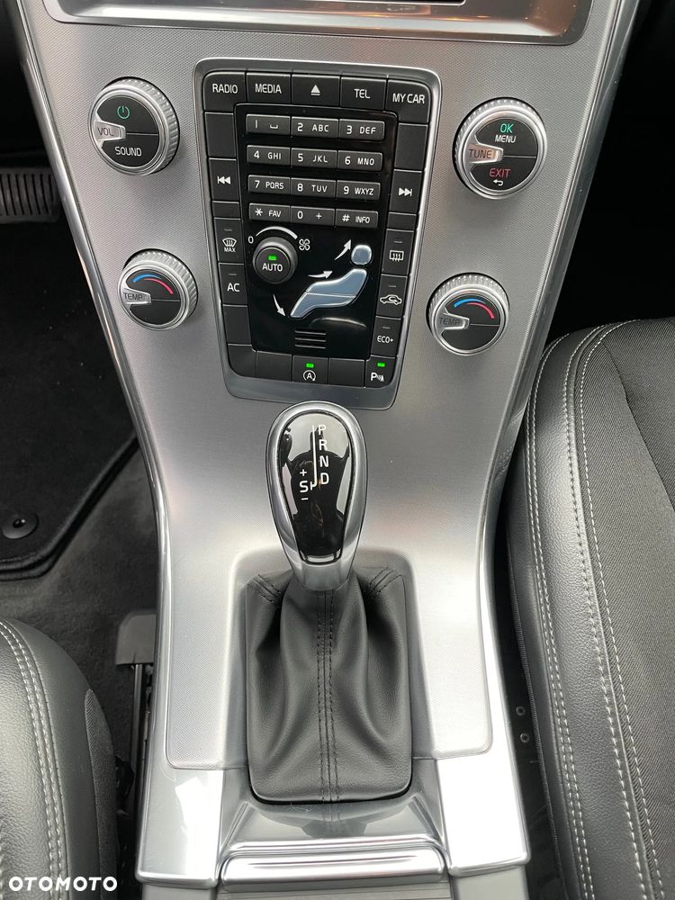 Volvo XC 60 D4 Drive-E Kinetic - 5