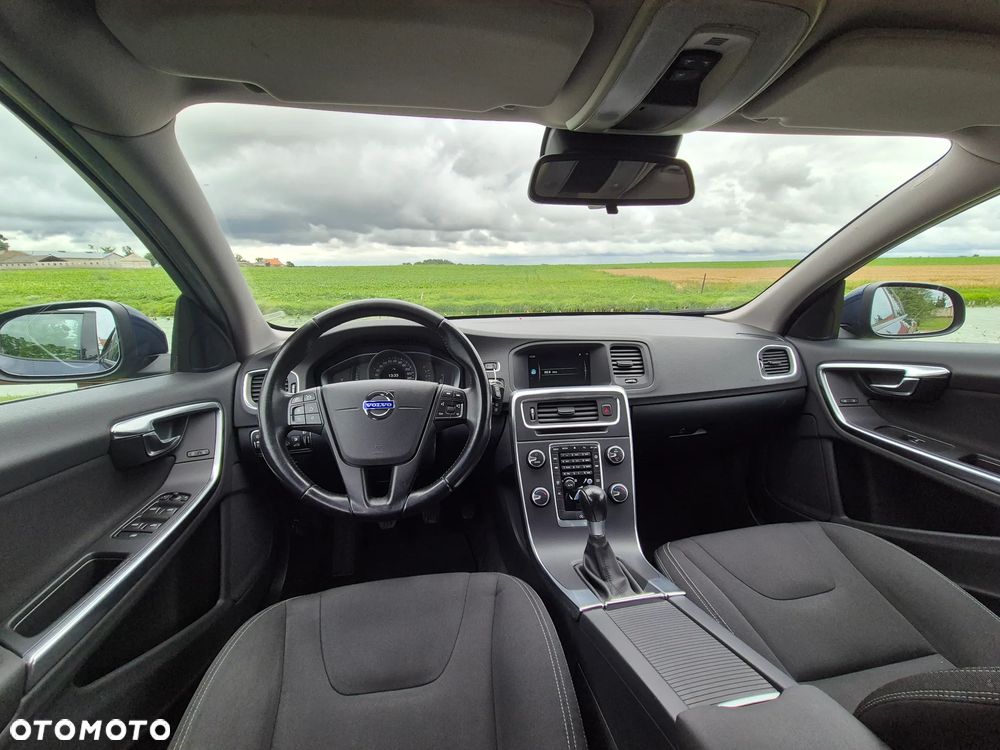 Volvo V60 T3 Edition - 3