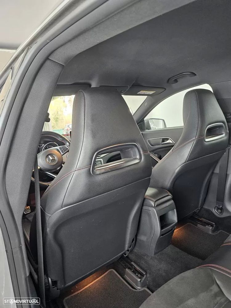 Mercedes-Benz CLA 180 d AMG Line - 32