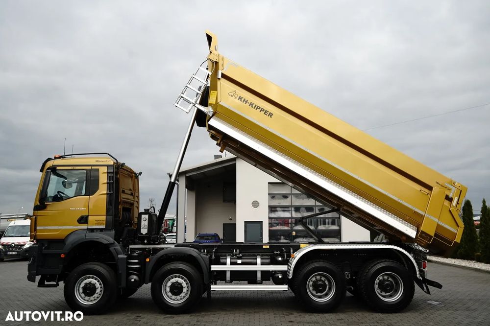 MAN TGS 41.480 / 8X6 / BASCULATOR / S1 - BASCULATOR SPATE / AUTOMAT / NOU-NOUȚ / DISPONIBIL IMEDIAT / ECHIPAMENTE BOGATE / AUR METALIZAT / - 3