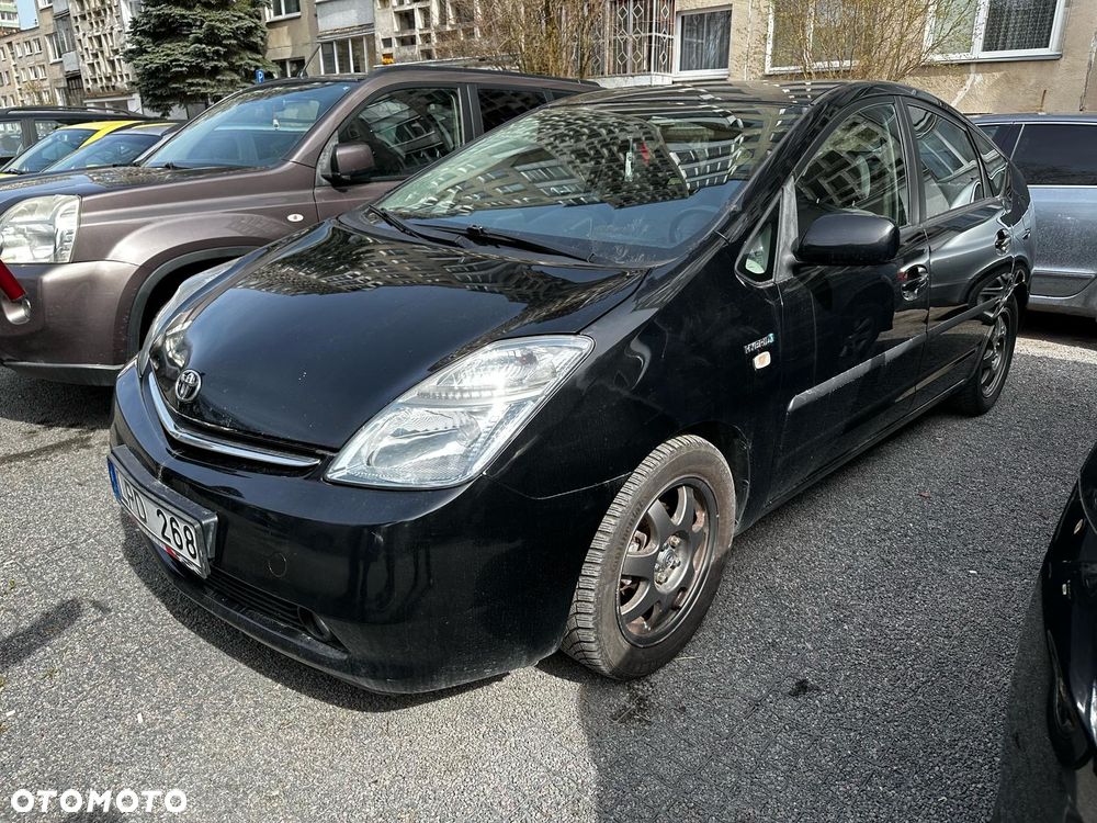 Toyota Prius 1.5 VVT-i Prestige - 1