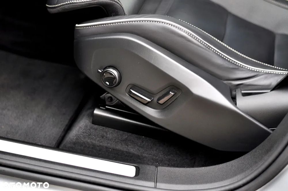 Volvo XC 60 B4 D Geartronic RDesign - 34